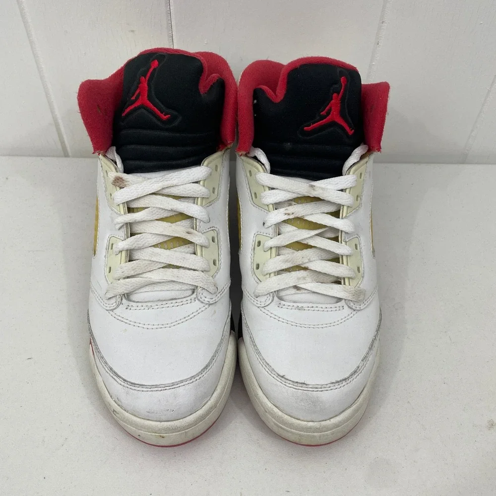 Air Jordan Retro V 5 Fire Red 2006 134092-162 White/Red/Black GS Size 5Y No Box
